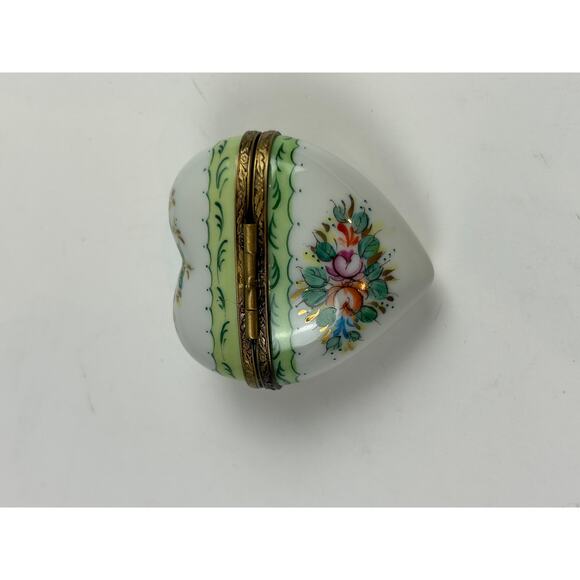 Rochard Limoges France Heart Trinket Box Hand Painted Floral Collectible - Picture 5 of 9